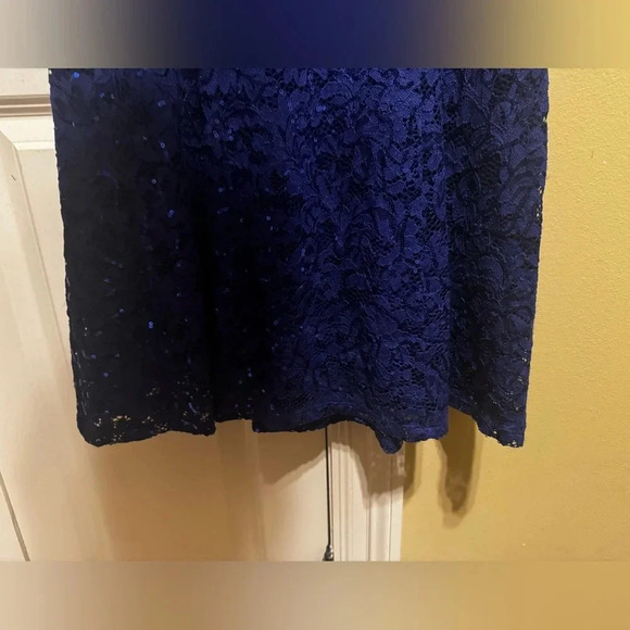 Marina Women’s Blue Sequin Lace Cocktail Dress Short Sleeve Sz S - Picture 4 of 13